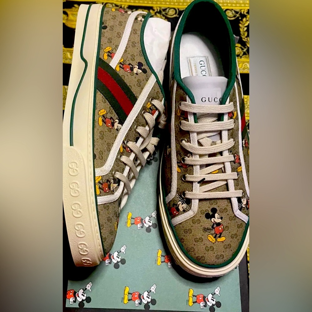 Authentic Men’s Gucci tennis 1977 sneakers x Mickey Mouse size 9 made in Italy